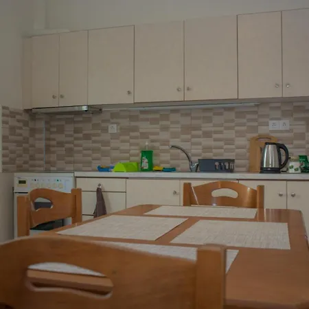 アパート Family House *