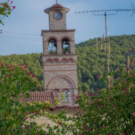 Family House アパート ソフィコ