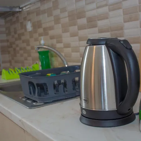 Family House アパート *